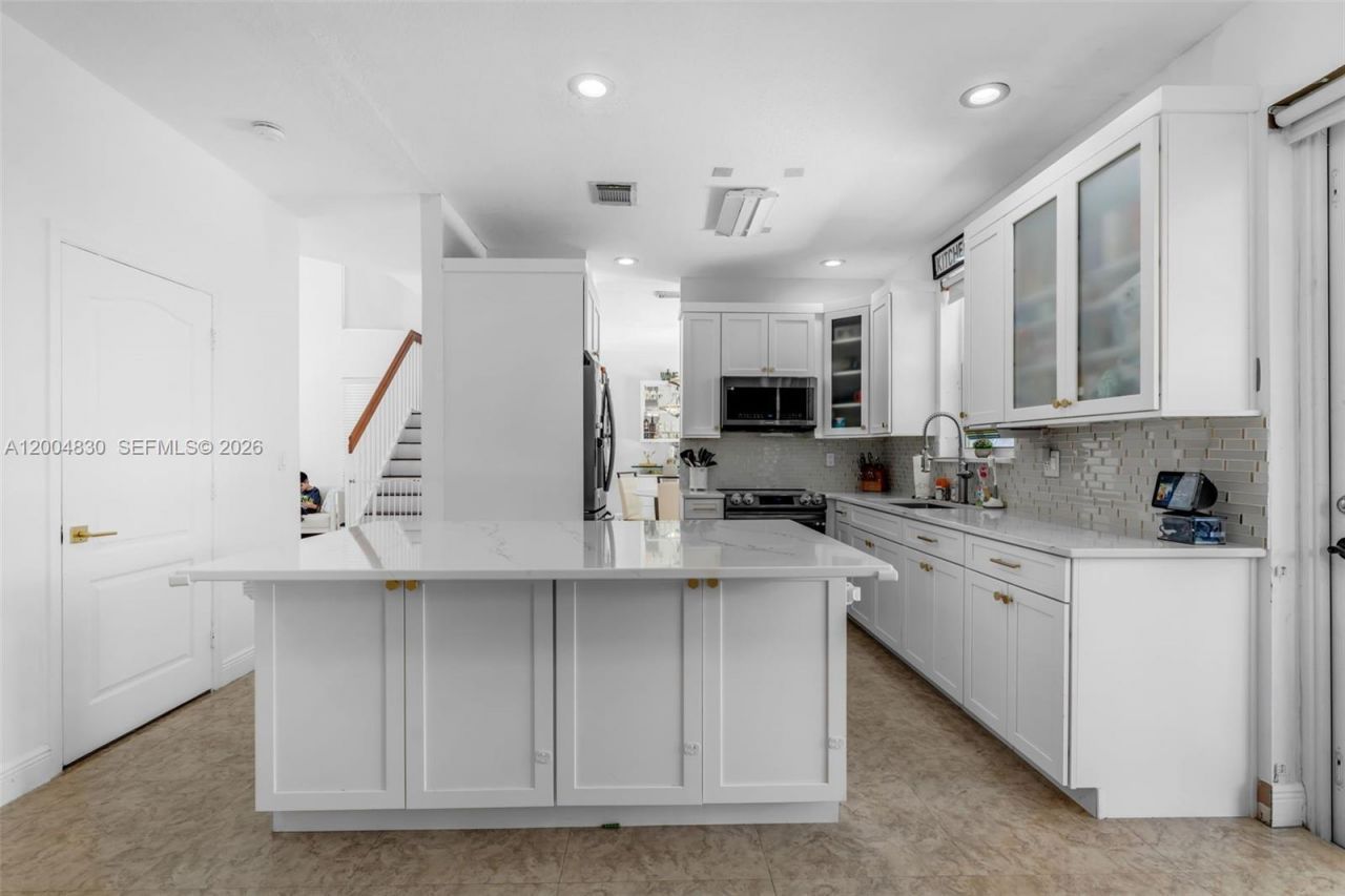 13891 SW 39th Ter , Miami, FL 33175 Photo