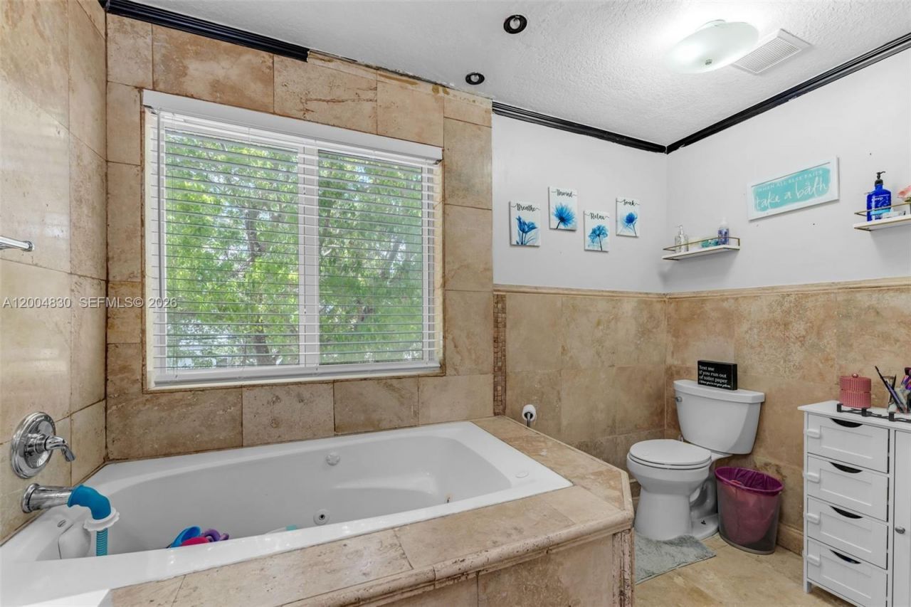 13891 SW 39th Ter , Miami, FL 33175 Photo