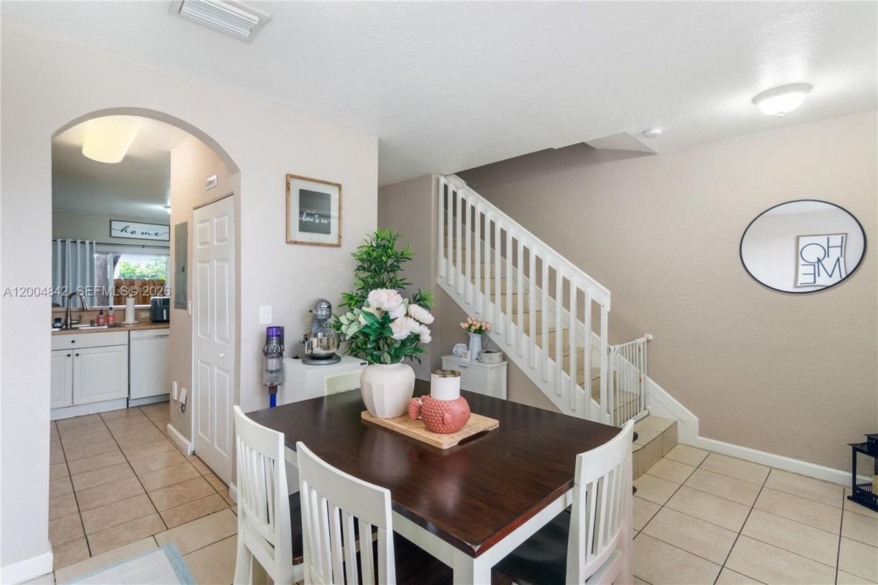 1420 NE 33rd Ave , Unit 105-15, Homestead, FL 33033 Photo