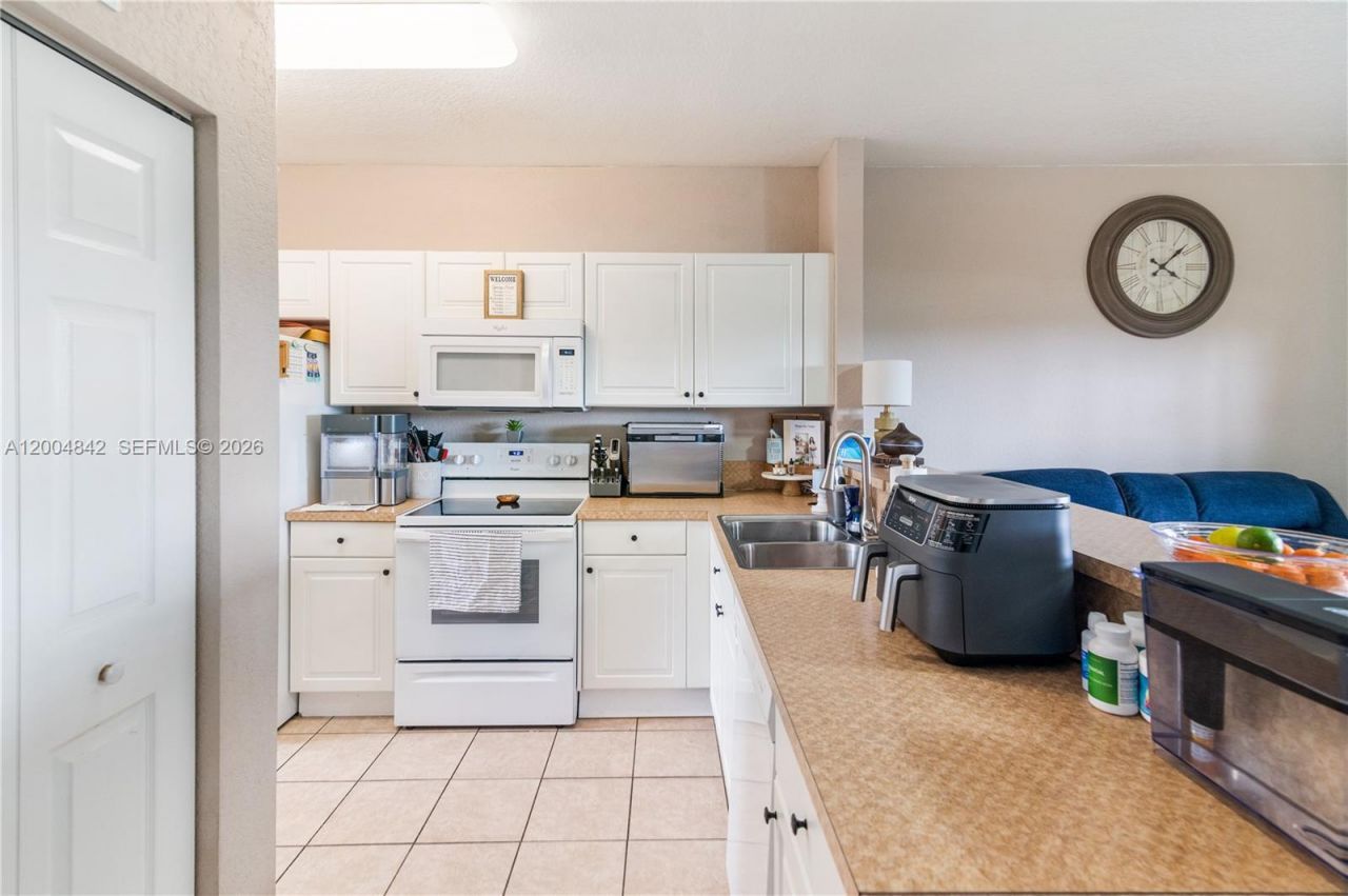 1420 NE 33rd Ave , Unit 105-15, Homestead, FL 33033 Photo