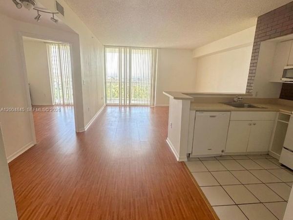 5077 NW 7th St , Unit 1505, Miami, FL 33126