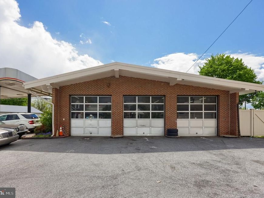 4 S State Street , Brownstown, PA 17508 Main Photo