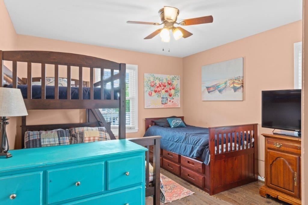 326 48th Ave. N Photo 16