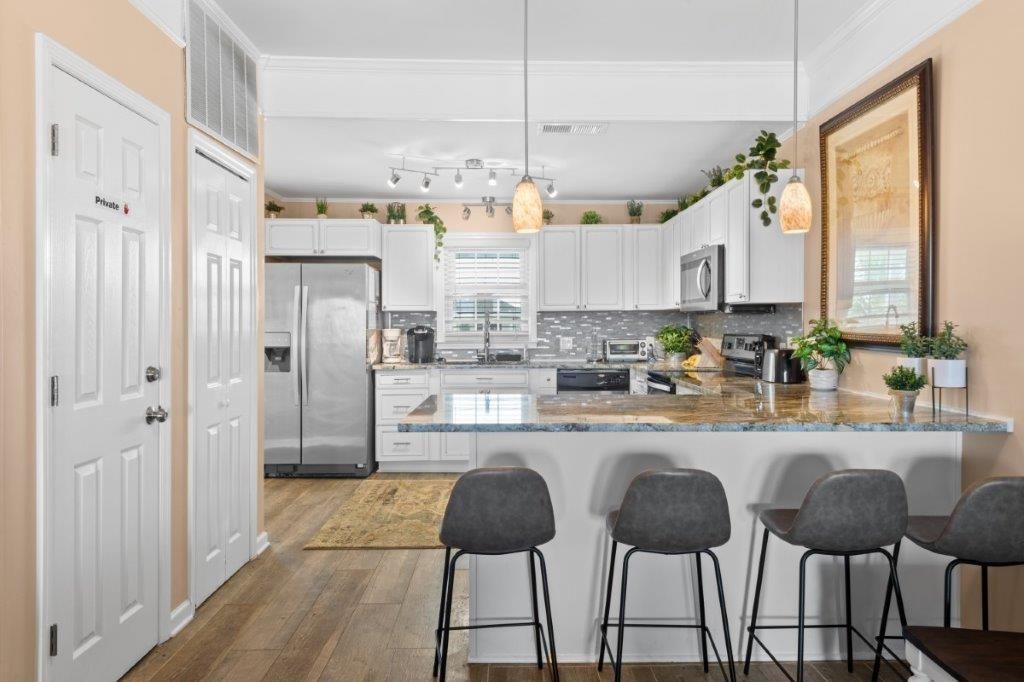 326 48th Ave. N Photo 7