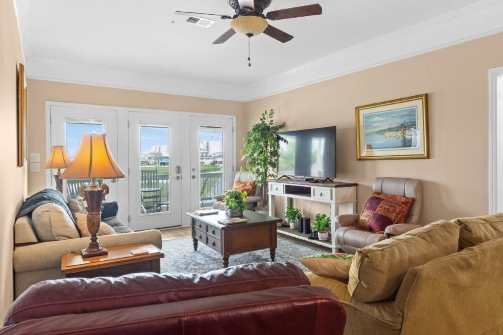 326 48th Ave. N Photo 9