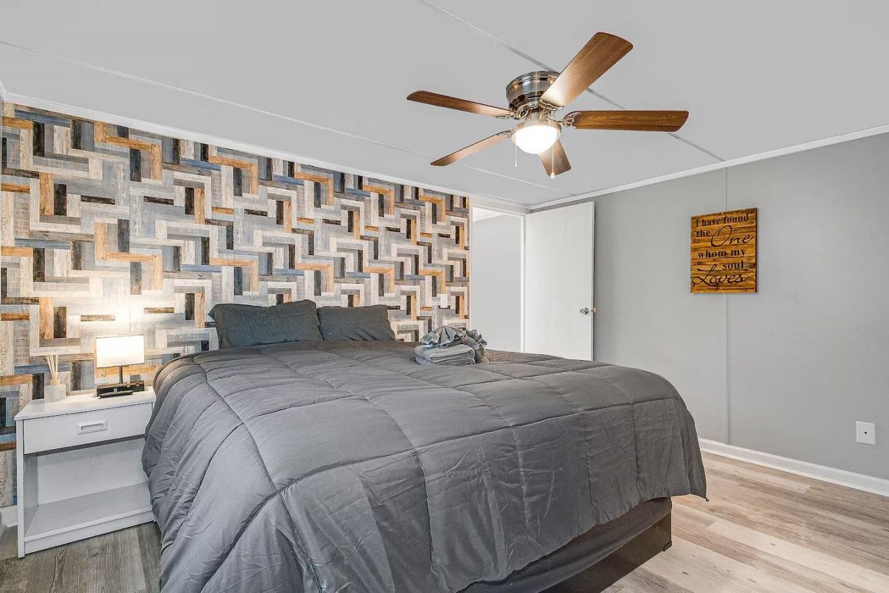 4518 Heron St.  Photo 10