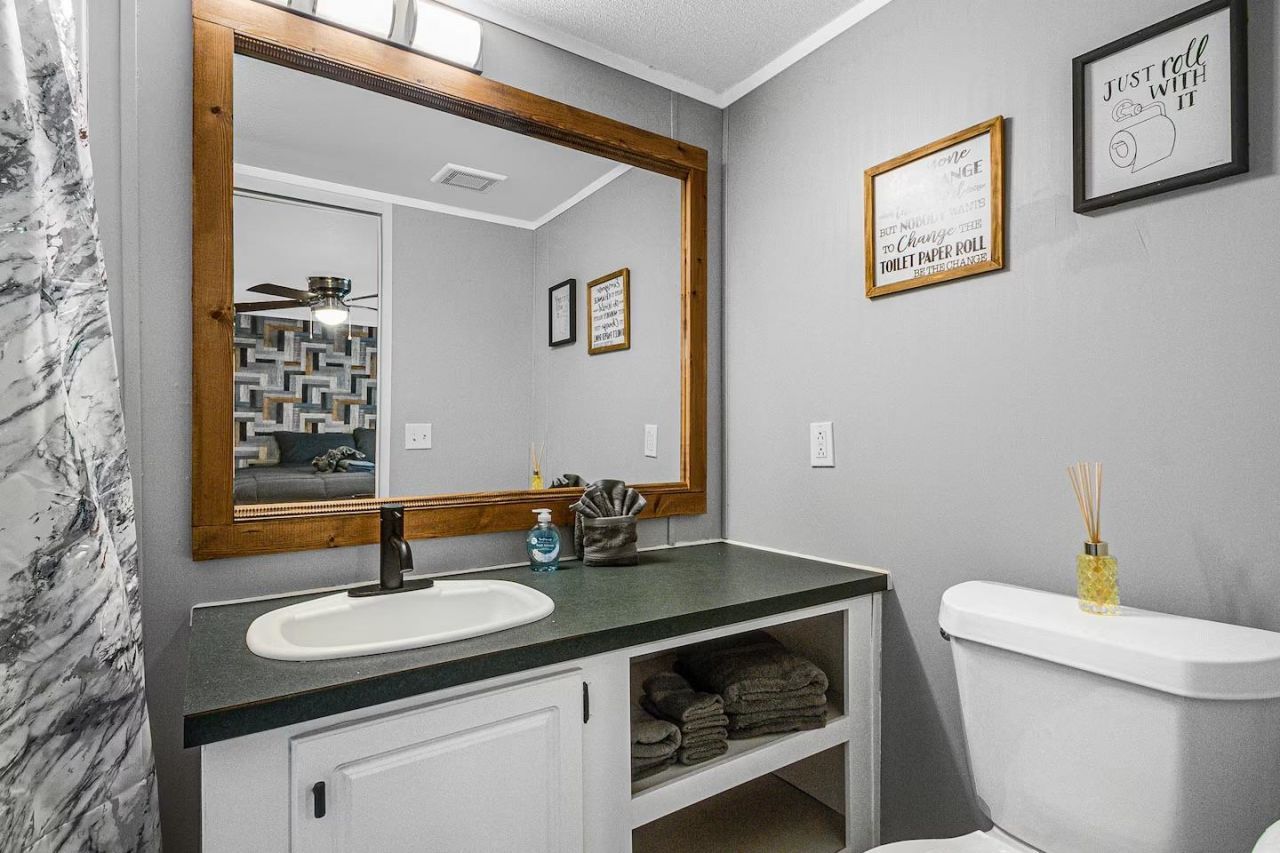 4518 Heron St.  Photo 11