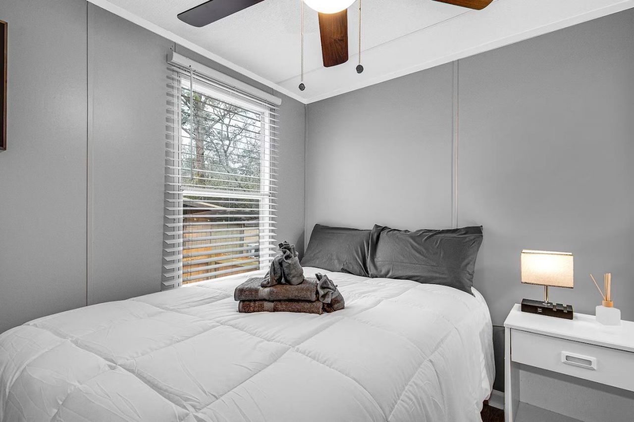 4518 Heron St.  Photo 12