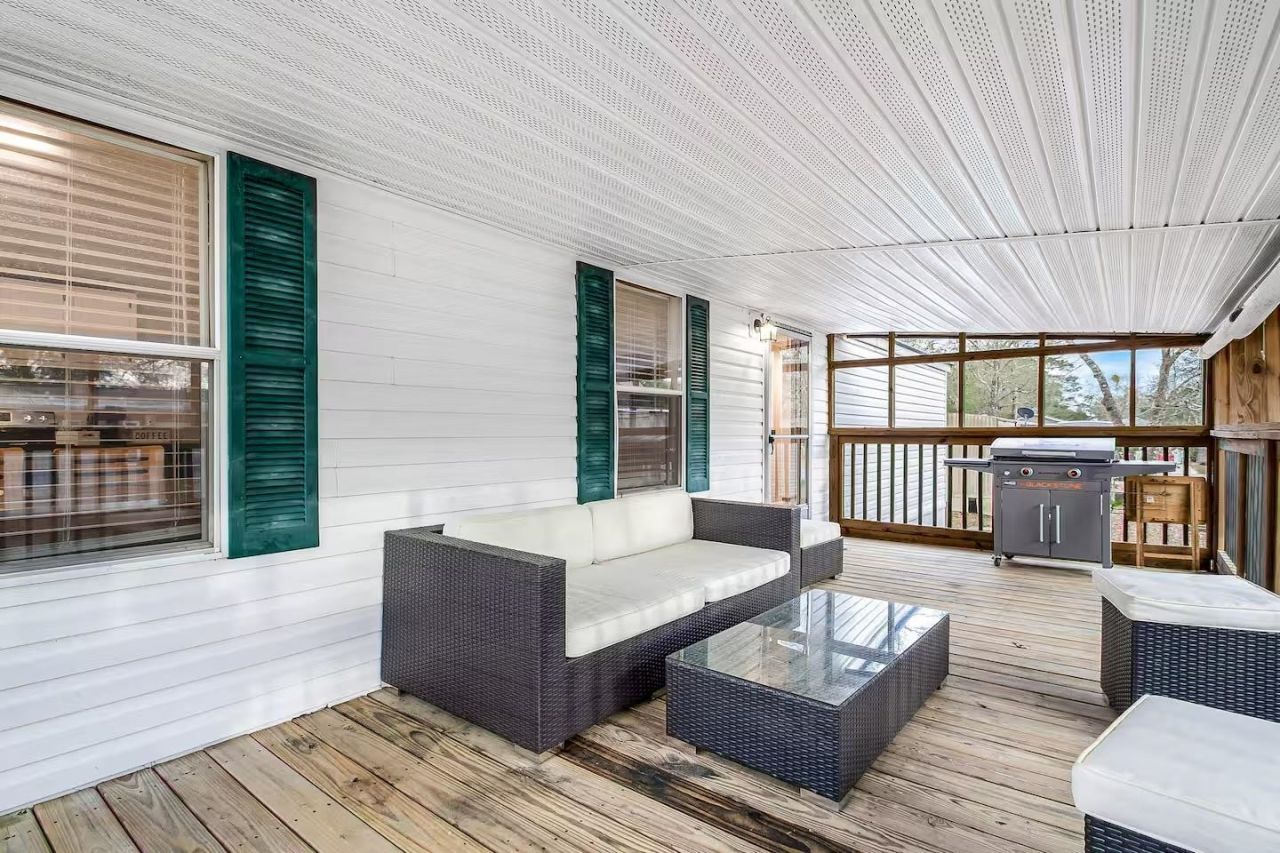 4518 Heron St.  Photo 17