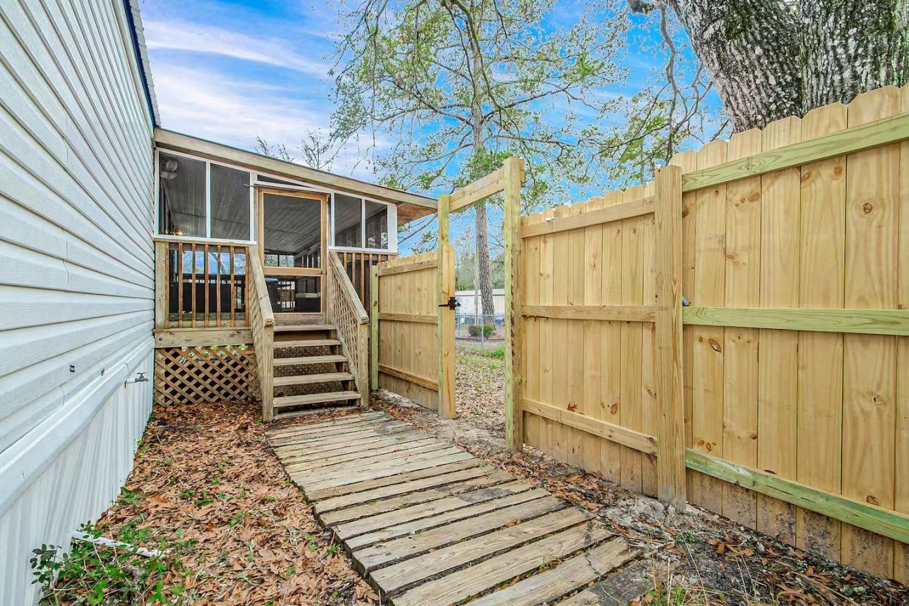 4518 Heron St.  Photo 18