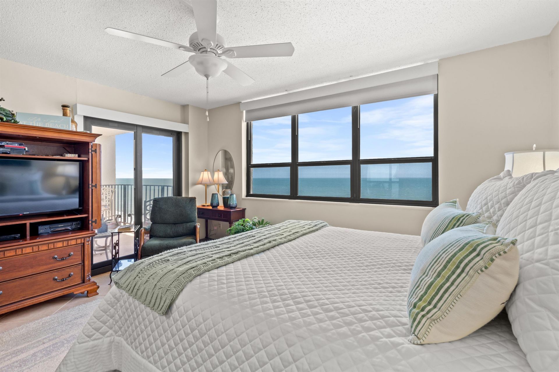 10200 Beach Club Dr. Photo 19