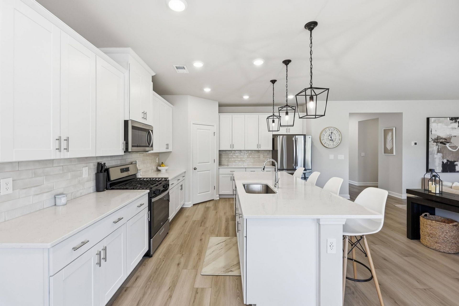 7068 Watercress St  Photo 15