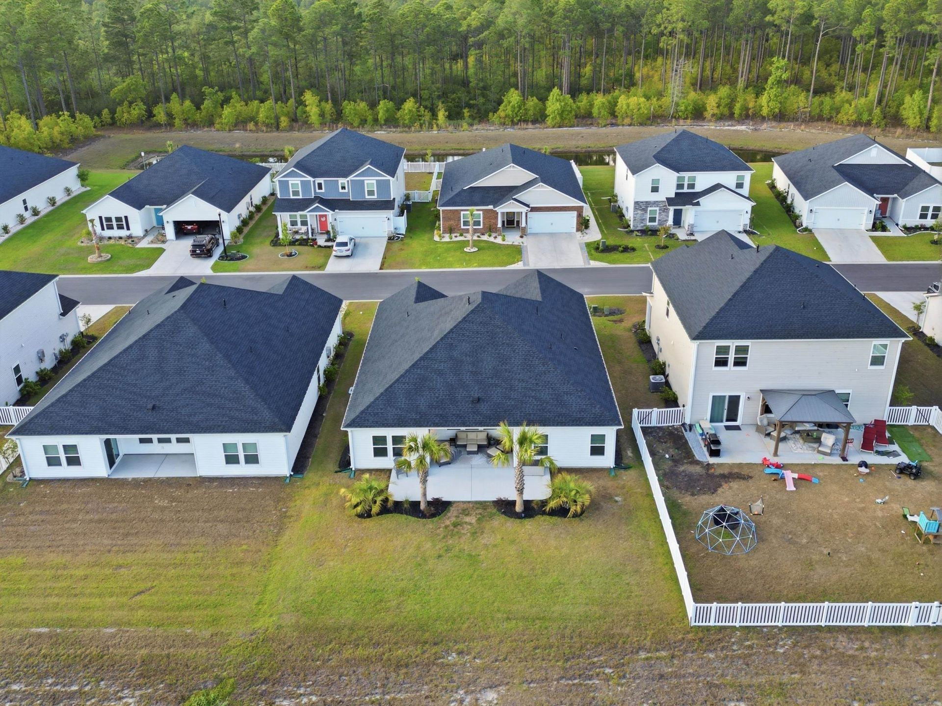 7068 Watercress St  Photo 38