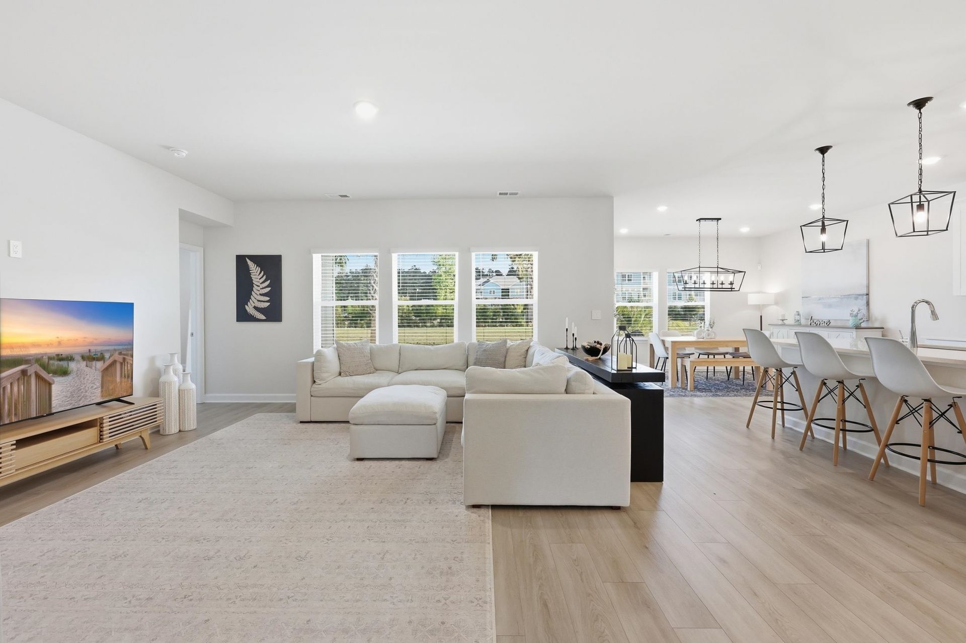 7068 Watercress St  Photo 5