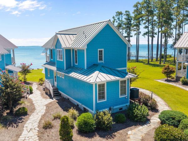 511 Neuse Village Road, Unit 3, Arapahoe, NC 28510