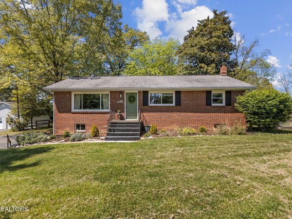 3213 Shady Oak Lane, Knoxville, TN 37931