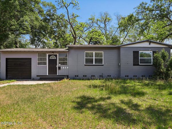 7859 DENHAM Road W, Jacksonville, FL 32208