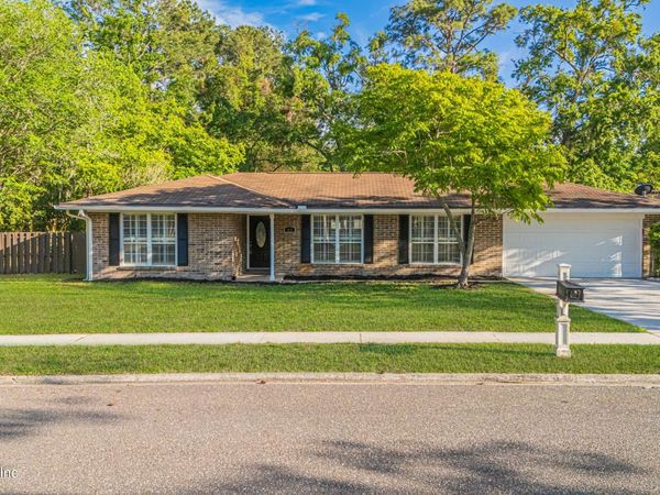 48 CANTERBURY Court, Orange Park, FL 32065