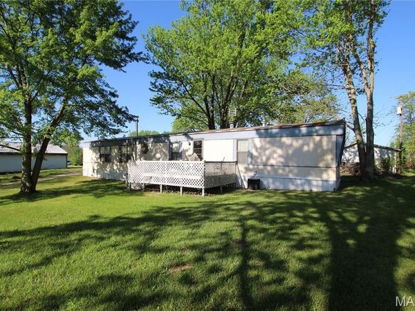 26087 N Carol Street , Warrenton, MO 63383