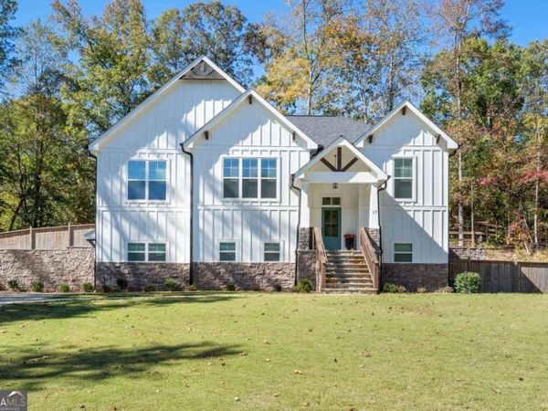 17 Pinoak Trail SE, Cartersville, GA 30121