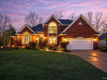 102 Covent Garden Lane, Buffalo, NY 14221