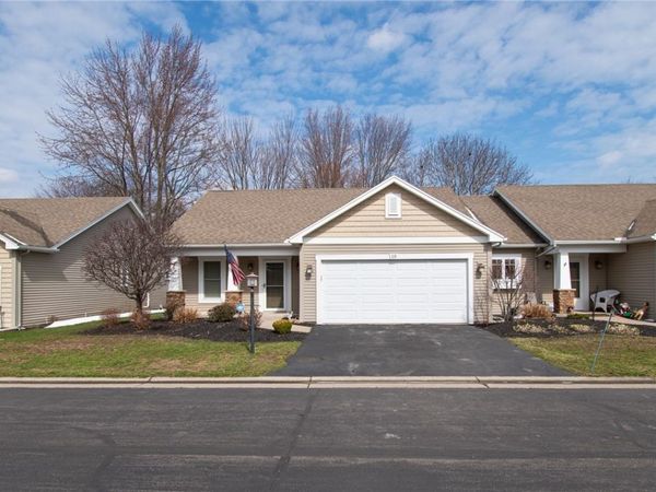 10 Turtlewood, Rochester, NY 14626