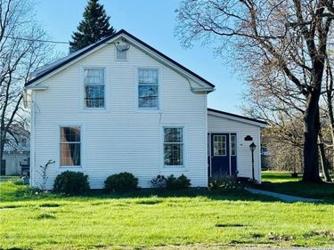 214 S Broad Street , Sackets Harbor, NY 13685