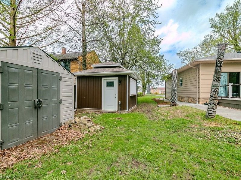 33510 Lake Shore Boulevard, Lakeline, OH 44095 Photo 17