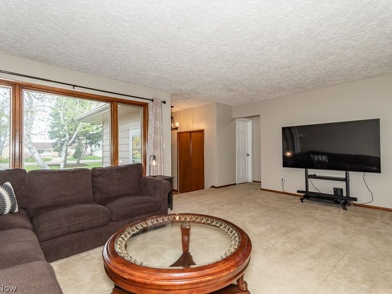 33510 Lake Shore Boulevard, Lakeline, OH 44095 Photo 20