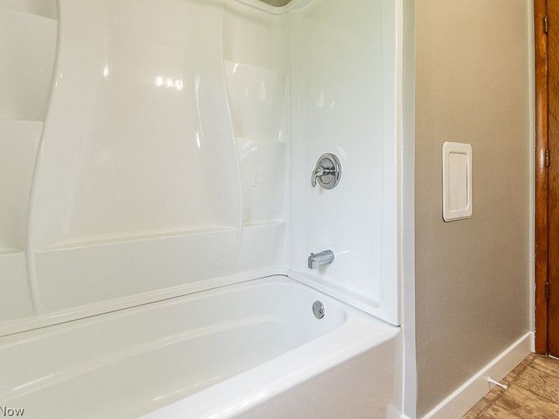 33510 Lake Shore Boulevard, Lakeline, OH 44095 Photo 30