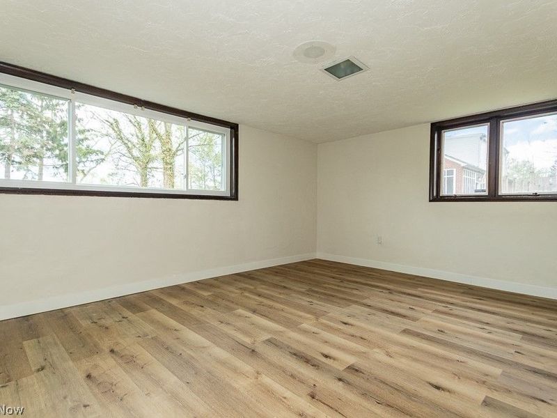 33510 Lake Shore Boulevard, Lakeline, OH 44095 Photo 37