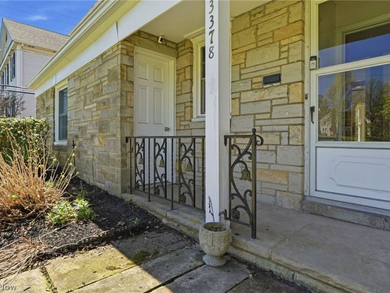 3378 Clayton Boulevard, Shaker Heights, OH 44120 Photo 5