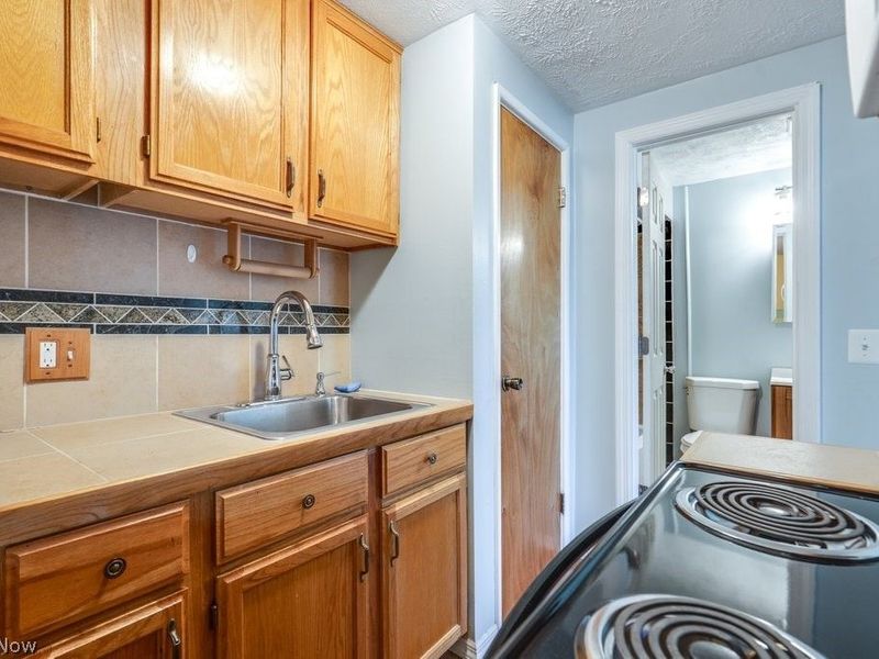 115 S Rocky River Drive, Unit 303, Berea, OH 44017 Photo 9