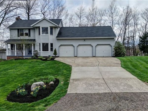 717 Pine Hills Drive SW, Massillon, OH 44646