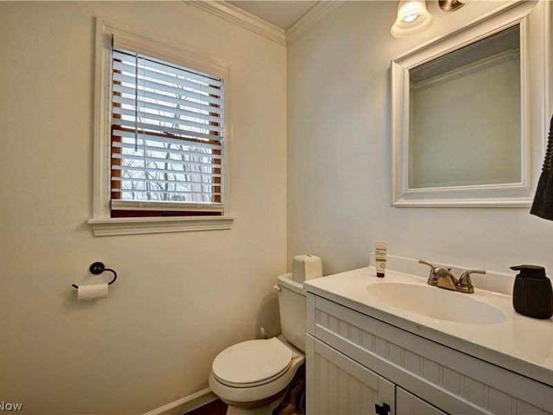 717 Pine Hills Drive SW, Massillon, OH 44646 Photo 20