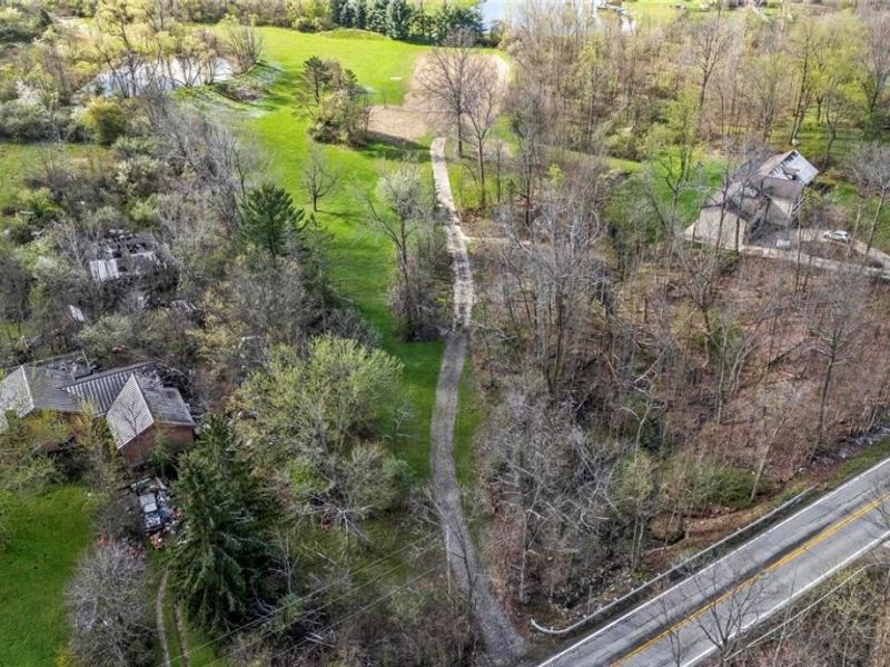 River Road, Hinckley, OH 44233 Photo 2