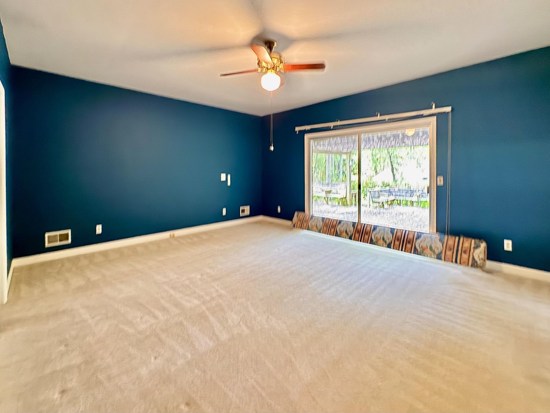 443 Club Acres Boulevard Photo 11