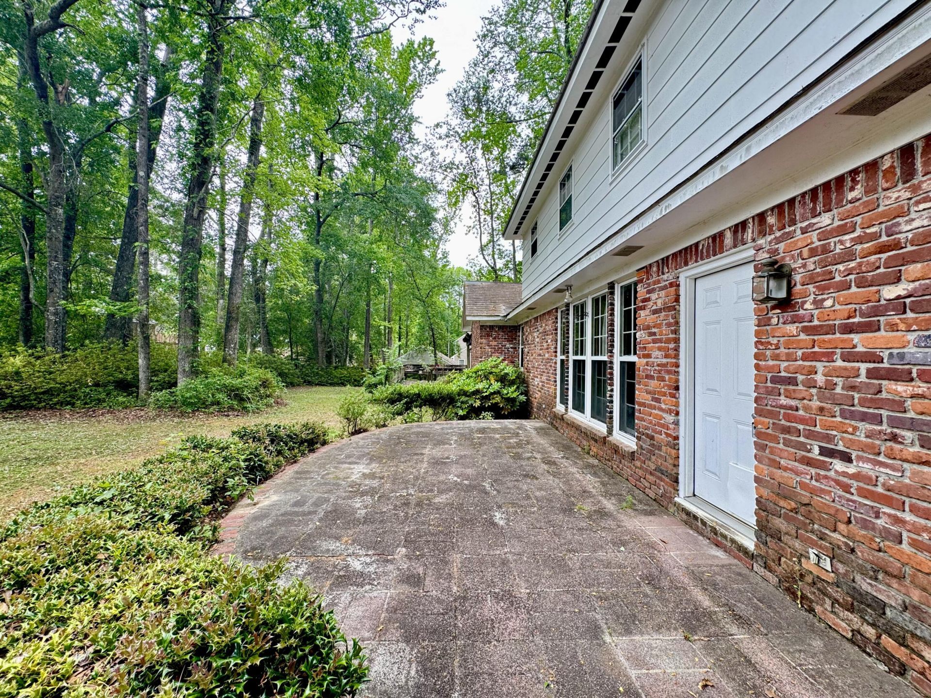 443 Club Acres Boulevard Photo 26