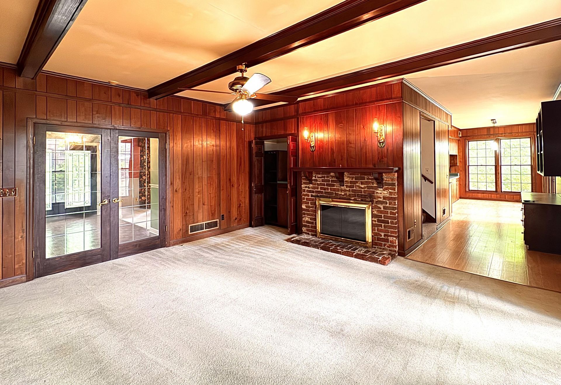 443 Club Acres Boulevard Photo 8