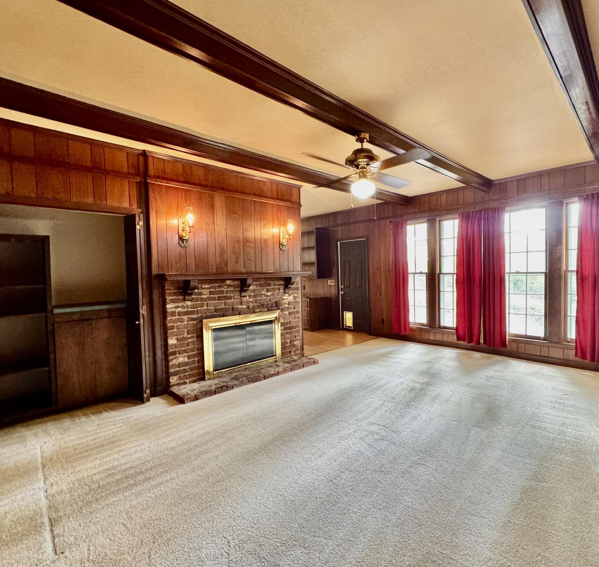 443 Club Acres Boulevard Photo 9