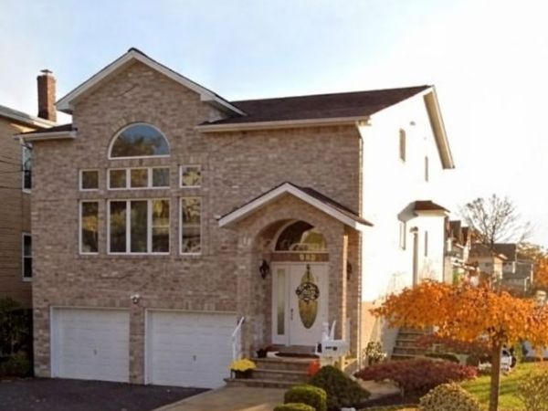 582 Broad St, Unit 1, Carlstadt, NJ 07072