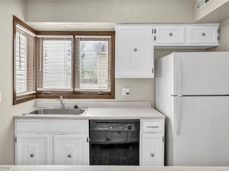 3432 Mayfield Road, Cleveland Heights, OH 44118 Photo 17