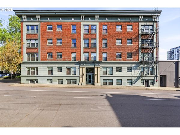 1631 NW EVERETT ST, Unit 202, Portland, OR 97209