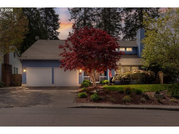 3368 HUCKLEBERRY S CT, Salem, OR 97302