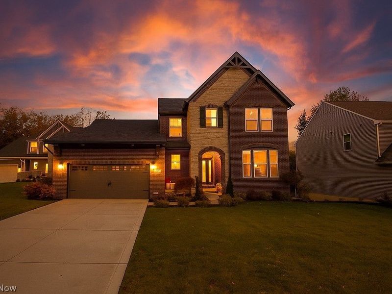 2770 Weeping Pine Drive, Medina, OH 44256 Photo 2