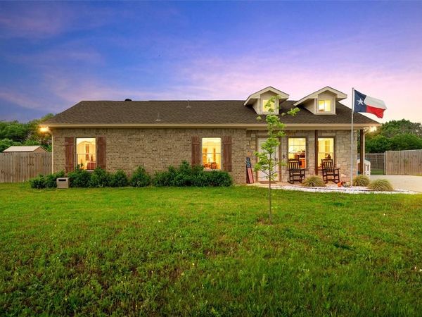 106 Moore Street, Itasca, TX 76055