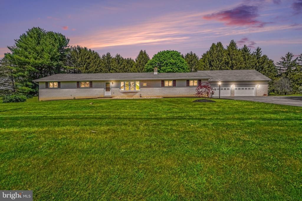 10416 JONESTOWN ROAD , ANNVILLE, PA 17003