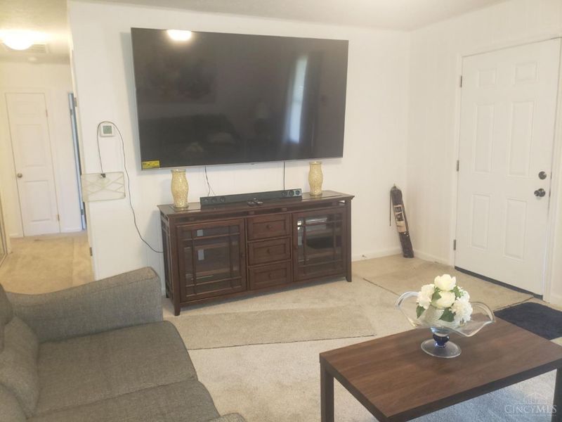 9884 Dunraven Drive, Colerain Township, OH 45251 Photo 3