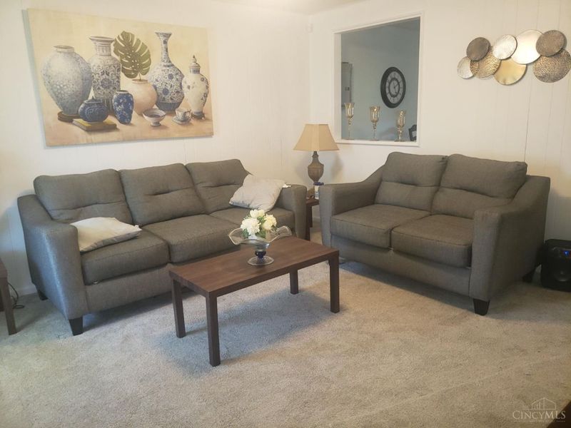 9884 Dunraven Drive, Colerain Township, OH 45251 Photo 4