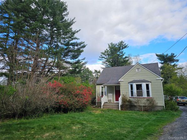 104 Canal Drive, Godeffroy, NY 12729